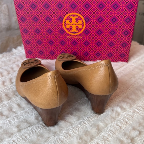 Tory Burch Women Shoes 👠- Size : 7.5 - Picture 6 of 10